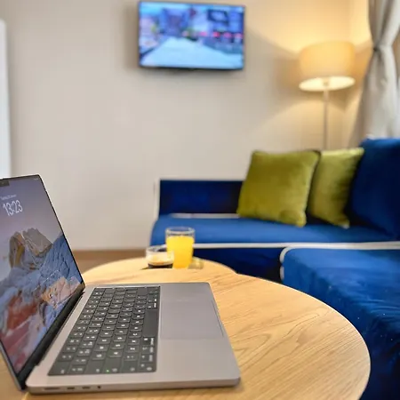 Centre Apt. With Parking For 4 Guests Apartman