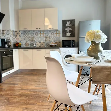 Centre Apt. With Parking For 4 Guests Apartman Plovdiv