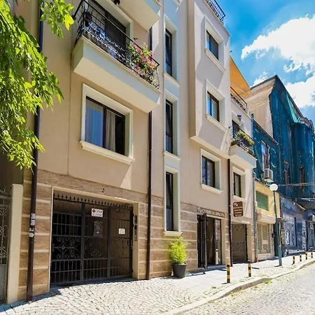 Апартаменты Centre Apt. With Parking For 4 Guests