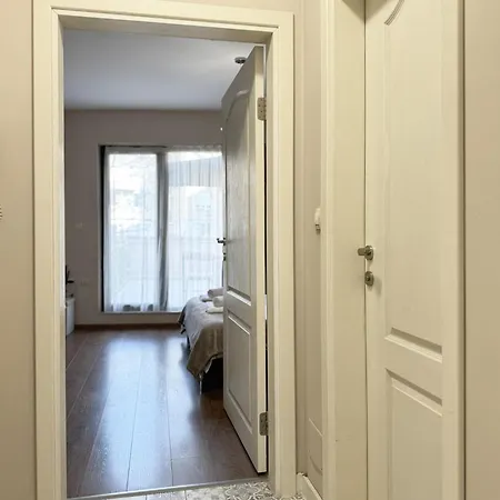 Centre Apt. With Parking For 4 Guests Apartamento