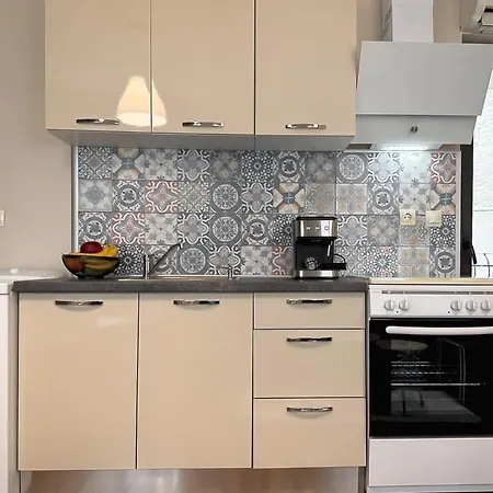 Centre Apt. With Parking For 4 Guests * Plovdiv