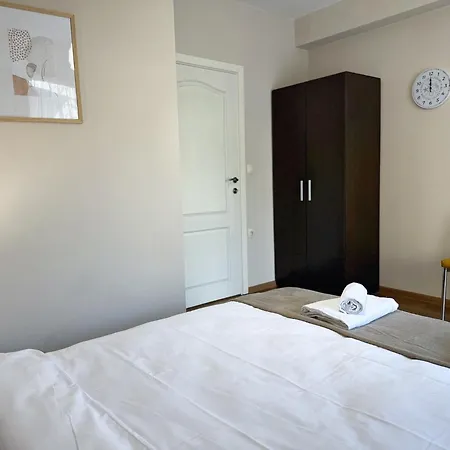 Lejlighed Centre Apt. With Parking For 4 Guests