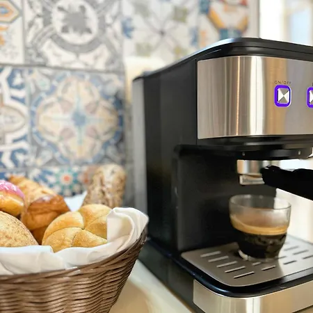 Apartamento Centre Apt. With Parking For 4 Guests *