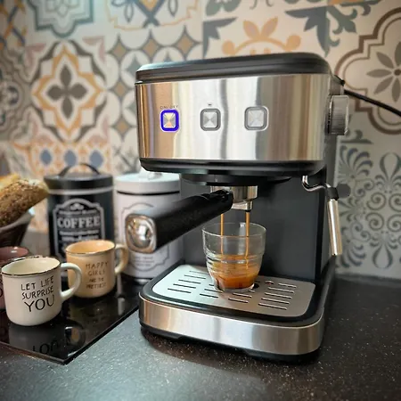 Centre Apt. With Parking For 4 Guests Appartement Plovdiv