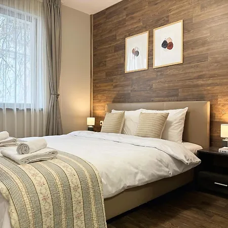 Centre Apt. With Parking For 4 Guests Plovdiv