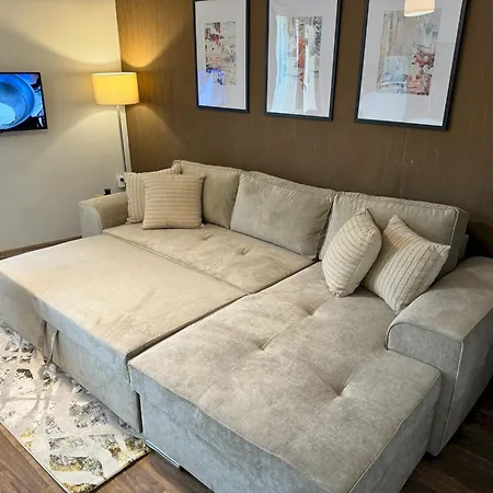 Апартаменты Centre Apt. With Parking For 4 Guests Пловдив