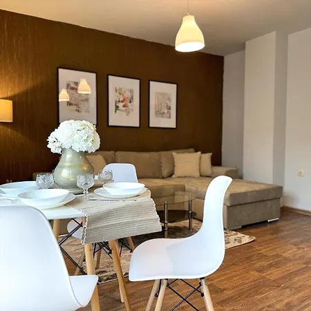 Centre Apt. With Parking For 4 Guests Lejlighed Plovdiv