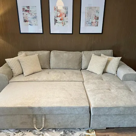 Centre Apt. With Parking For 4 Guests Plovdiv