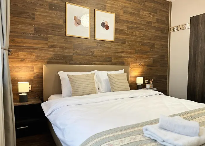 Lejlighed Centre Apt. With Parking For 4 Guests *