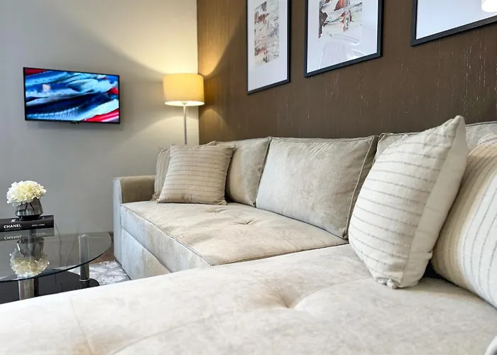 Centre Apt. With Parking For 4 Guests * Plovdiv