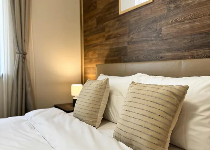 Lejlighed Centre Apt. With Parking For 4 Guests *