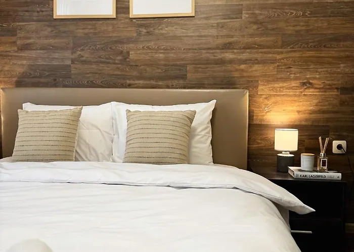 Lejlighed Centre Apt. With Parking For 4 Guests